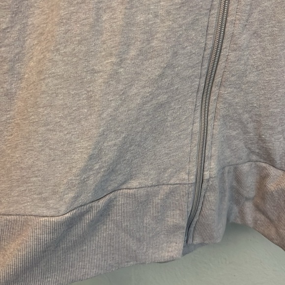 Victoria Secret zip up size S - Picture 3 of 7